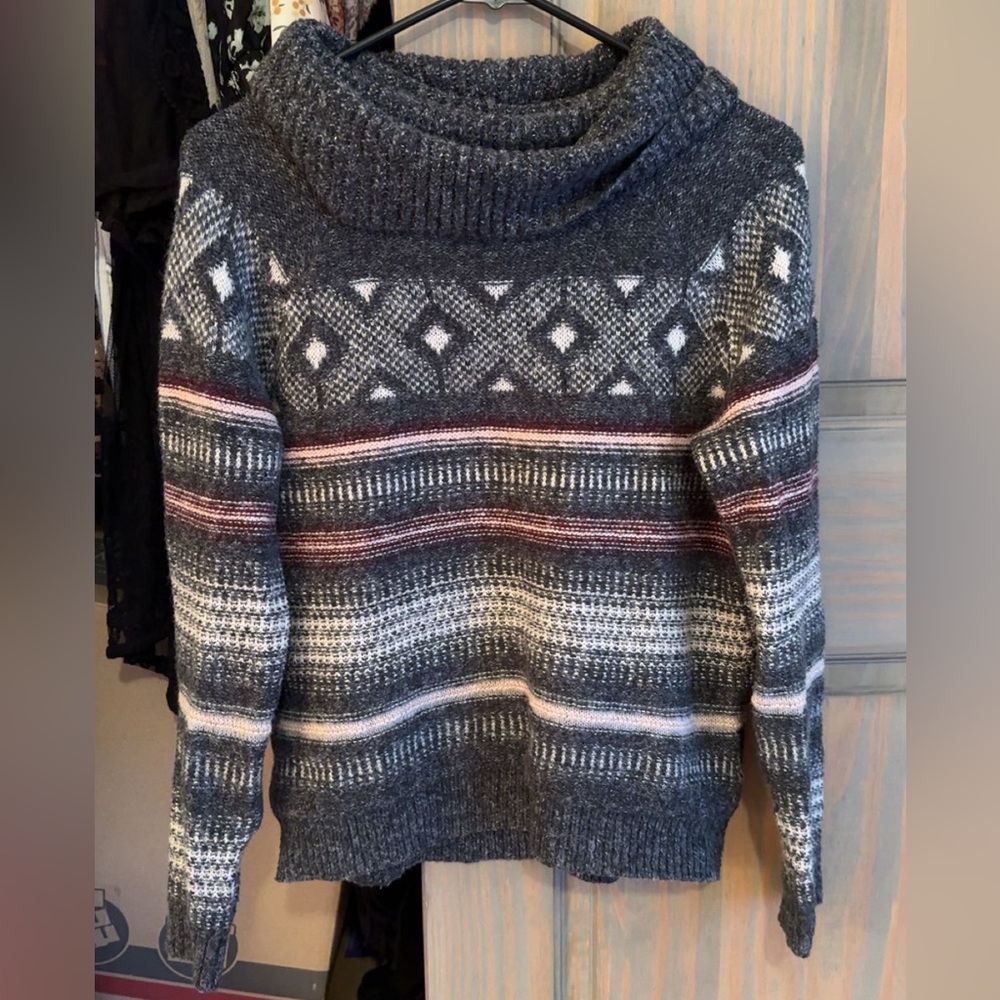 Hollister Turtle Neck Sweater